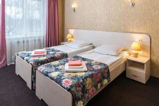 Гостиница Респект Смоленск Улучшенный двухместный номер с 2 отдельными кроватями-2